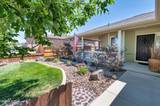 806 Karry Way