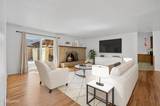904 Saratoga Way