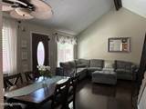 1667 London Circle