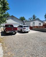 3135 Valley Way