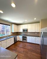 545 Terracina Way