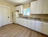 213 1/2 E 4th Street