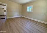213 1/2 E 4th Street
