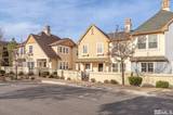1647 Lone Oak Trail