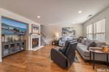 1647 Lone Oak Trail