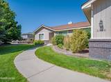 2556 Henning Lane