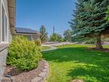 2556 Henning Lane