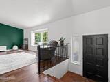 1025 Emerson Way