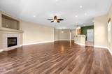 5582 Knoll View Way