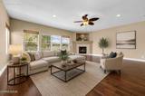 5582 Knoll View Way