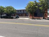 500 University Way