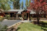 1096 Deercliff Drive