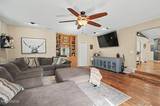 887 Ronald Way