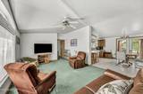 230 Quarterhorse Circle