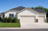 1737 Autumn Glen Street