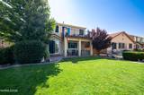 908 Lakeview Drive