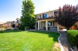 908 Lakeview Drive