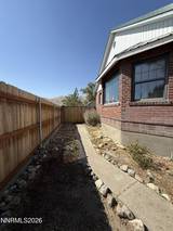 305 E 4th Street