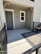 468 Blackbird Lane