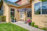 5659 Hunting Creek Way