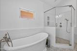 1101 Oro Way