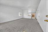 2202 Ellice Way