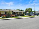 1590 York Way