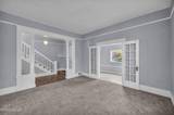 363 Roberts Street