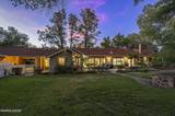 1400 Meadowview Lane