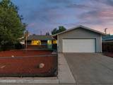 195 York Way