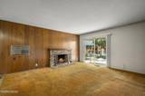 2055 Windsor Way