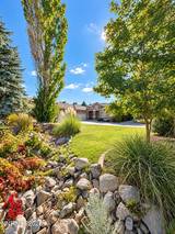 1220 Mesa Circle