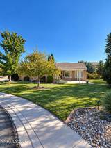 1220 Mesa Circle