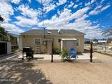 838 I Street