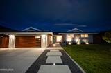 3400 Lodestar Lane