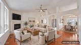 2951 San Mateo Lane