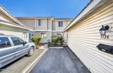1126 Bradley Square