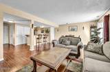 1126 Bradley Square