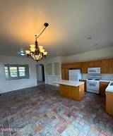 1640 Cattlemen Court