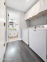 1692 London Circle