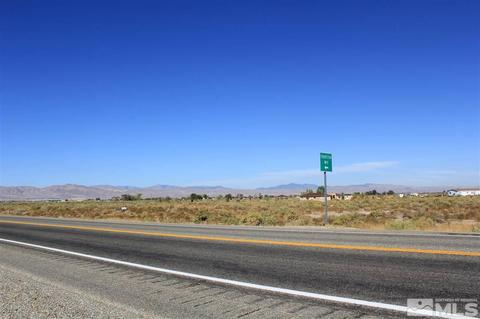 324 E HWY 95A, Yerington