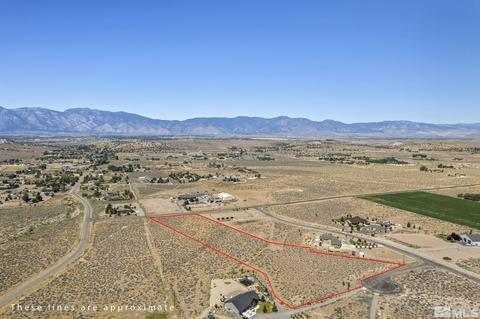 1372 Oreana Peak Court, Gardnerville