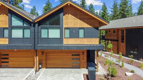 160 Sierra Colina Drive, Stateline