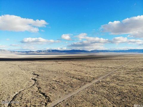 01550006 Near Old Emigrant Trail, Lovelock