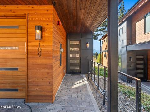 109 Sierra Colina Drive #109, Stateline