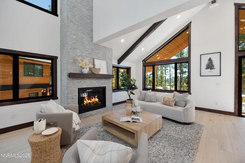 121 Sierra Colina Drive #21, Stateline