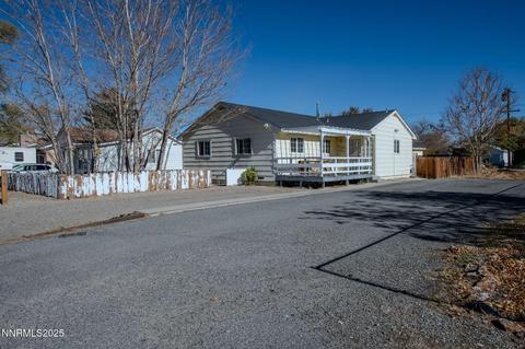224 S Nevada Street, Yerington