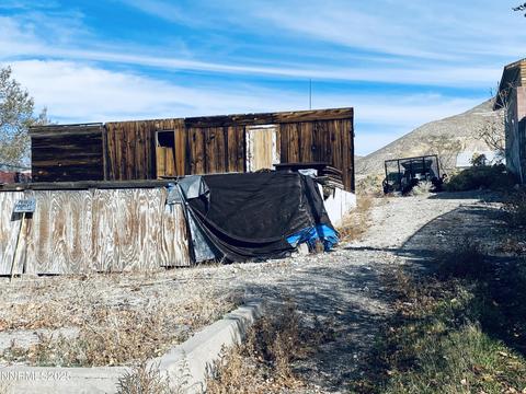 232 N South Street, Tonopah