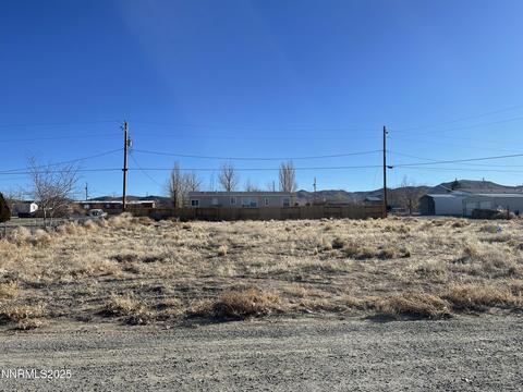 38 Buffalo Lane, Yerington