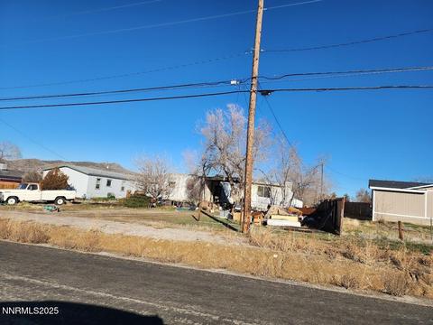 735 E 4th Avenue, Sun Valley